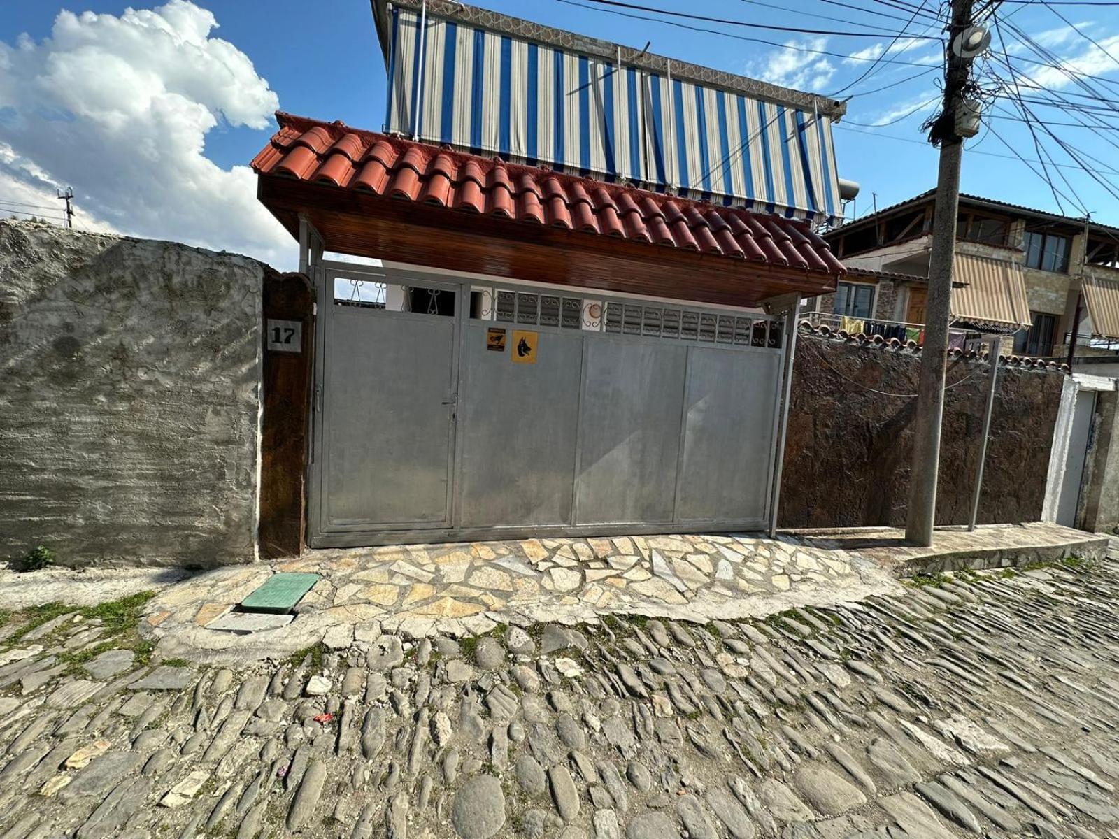 Guesthouse Albi Berat Exterior photo
